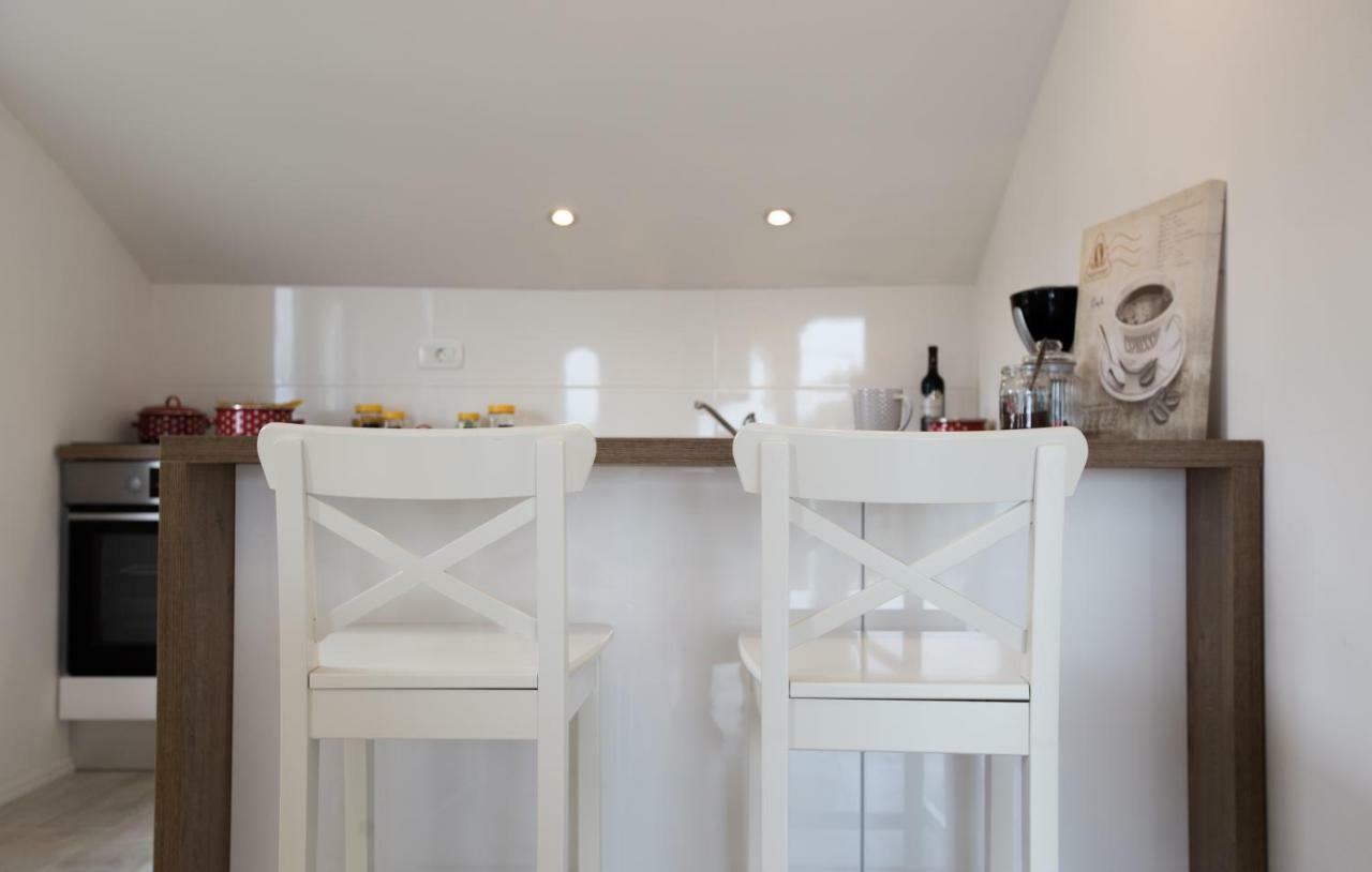 Relaxing Whole Top Floor Apartment By The Sea Žaborić Extérieur photo