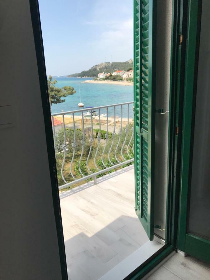 Relaxing Whole Top Floor Apartment By The Sea Žaborić Extérieur photo